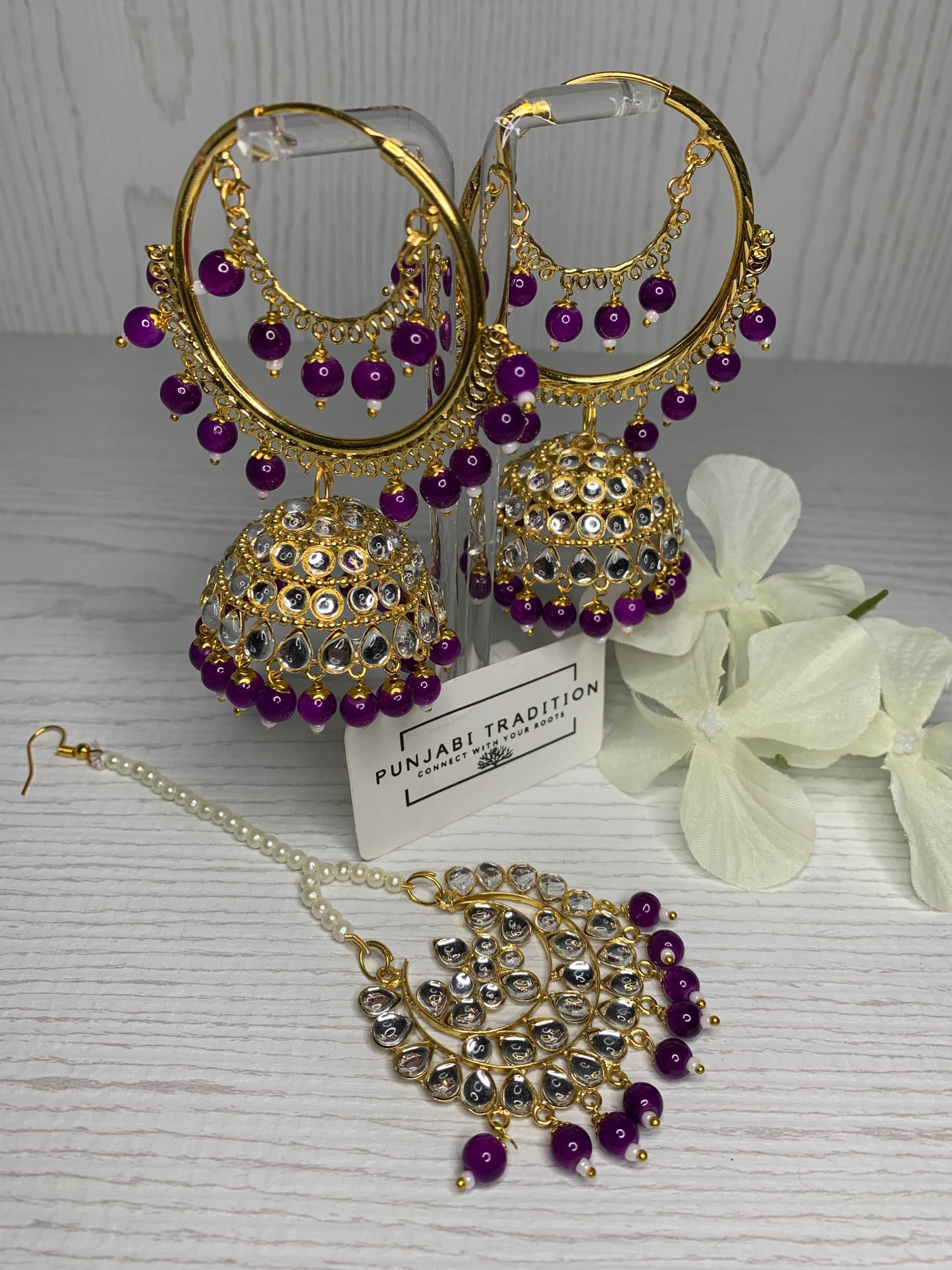 Neet Jhumke Set