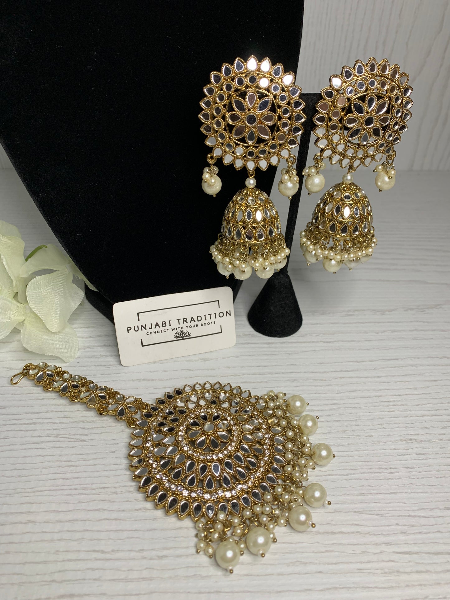Reena Mirror Set