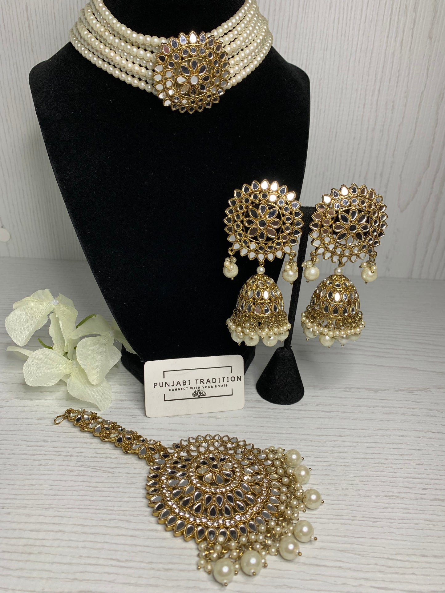 Reena Mirror Set