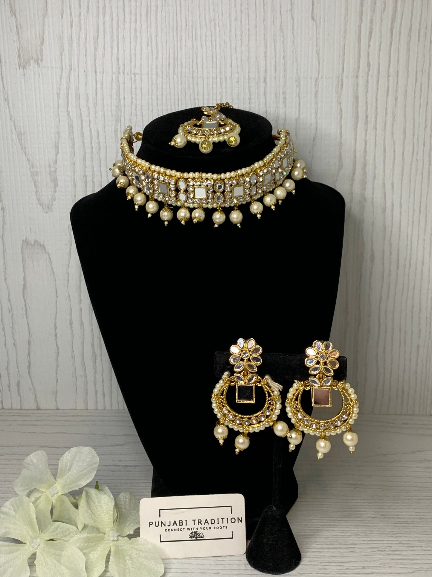 Neena Necklace