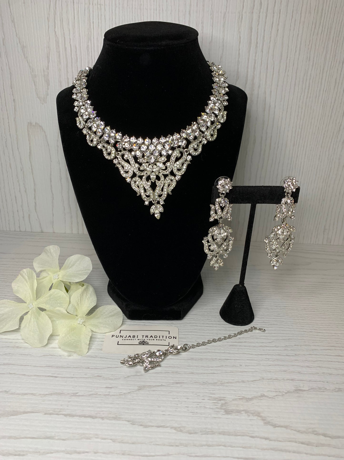 Taran Silver Necklace