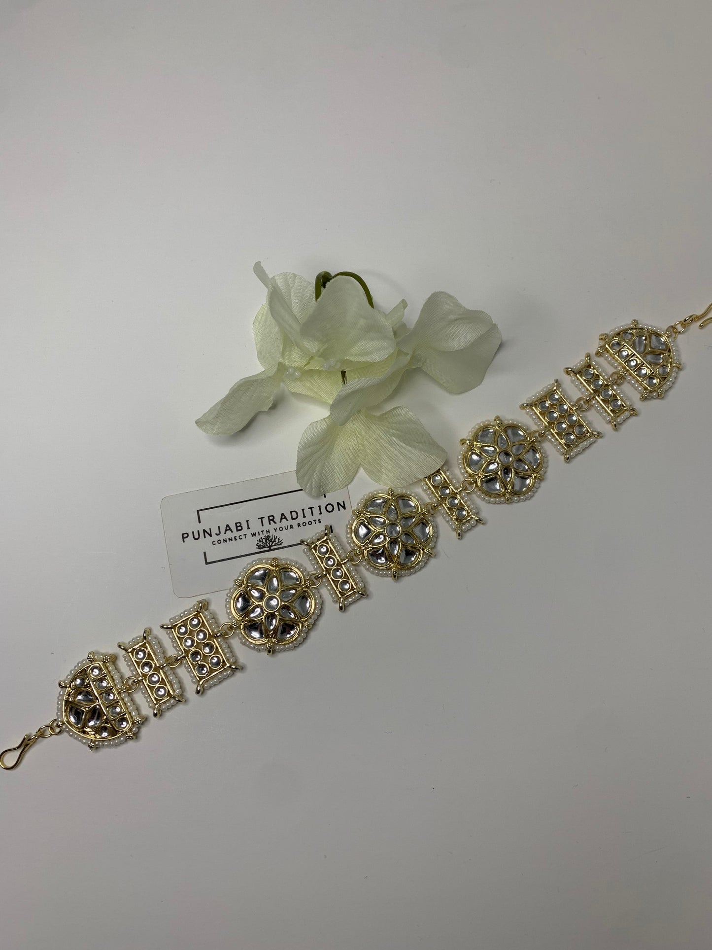 Maag Patti- Flower