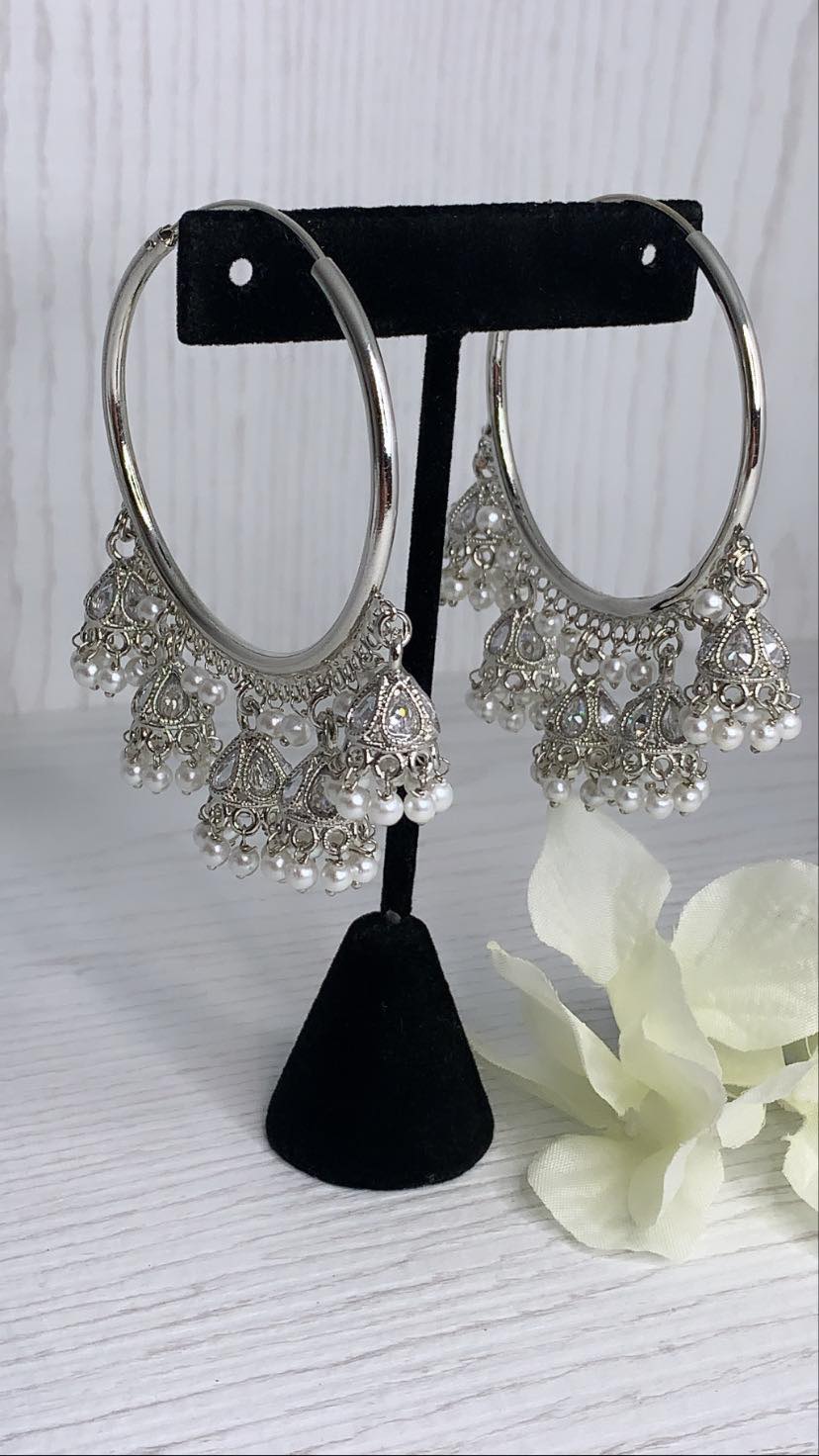 Gia Jhumke