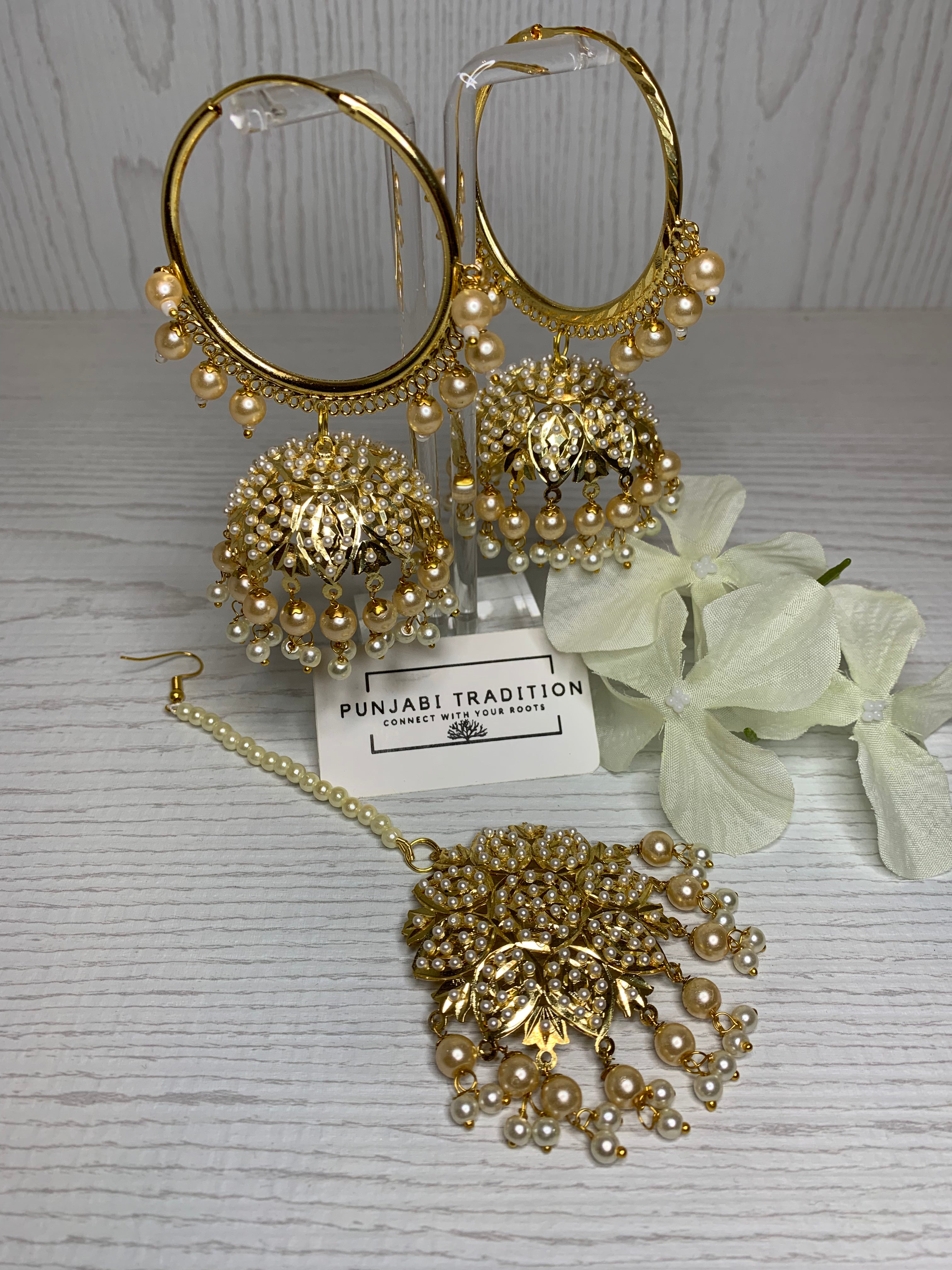 Mayra Jhumka Set