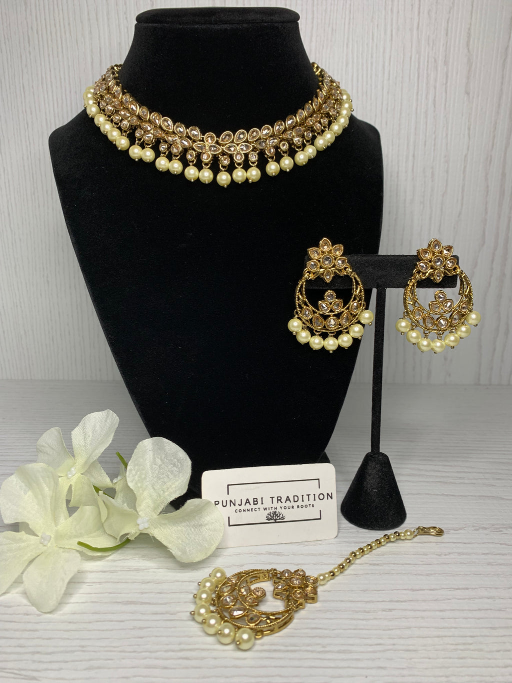 Zamina Necklace Set