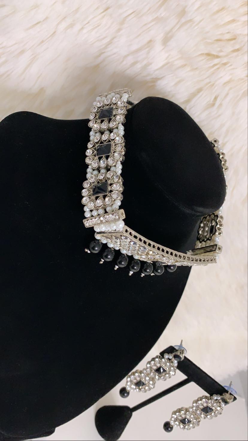 Meet - Punjabi Traditions